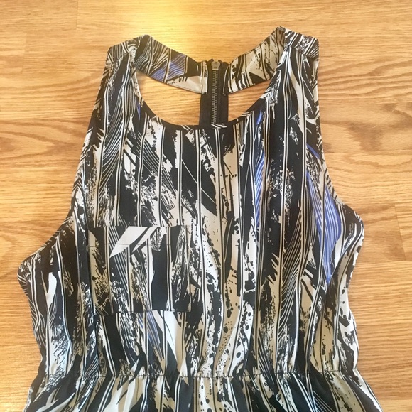 Urban Outfitter Dress - Picture 3 of 7